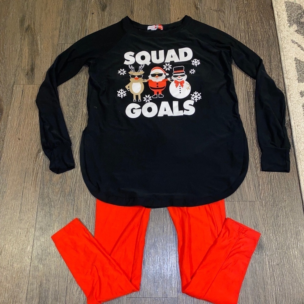 Merry Wear size small pajamas so soft great condition